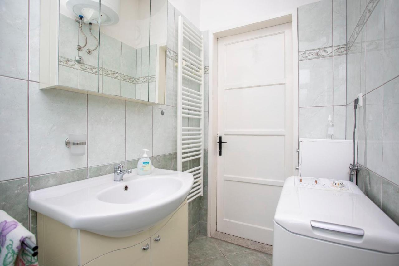Apartman Lidija Koromačno Exteriér fotografie